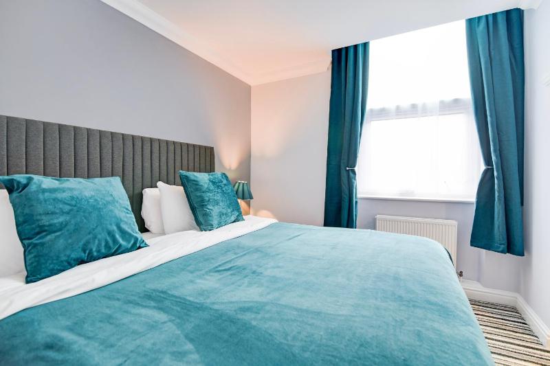 Double Room - Disability Access image 4