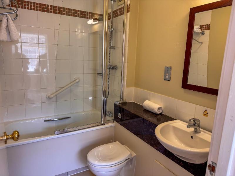 Classic Single Room image 2