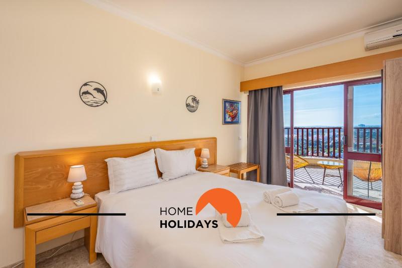 #256 Sea & Sun View by Home Holidays - image 3