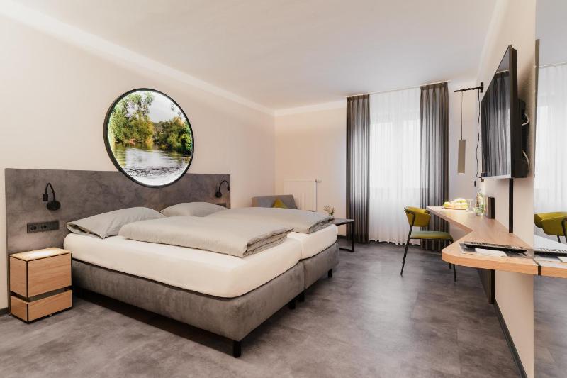 Double Room - Disability Access image 1