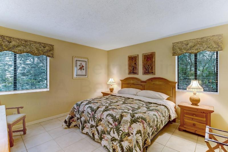 2063 Beachwood Lovely 2 bedroom 2 bath Beach Wood villa is located in Amelia Island Plantation Resort - image 2