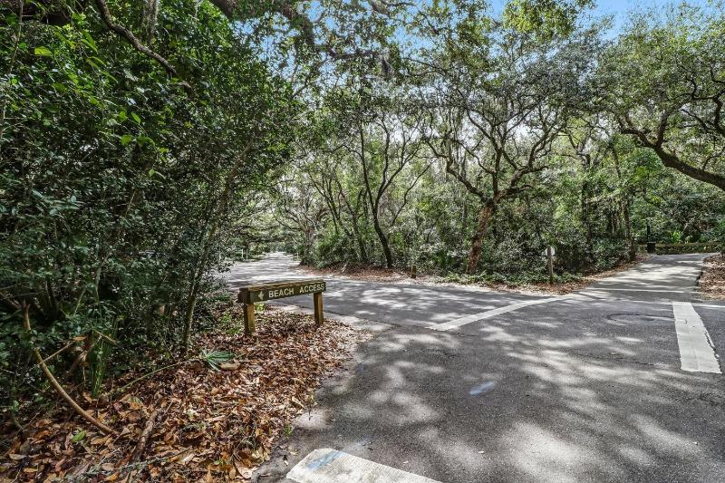 2063 Beachwood Lovely 2 bedroom 2 bath Beach Wood villa is located in Amelia Island Plantation Resort - image 4