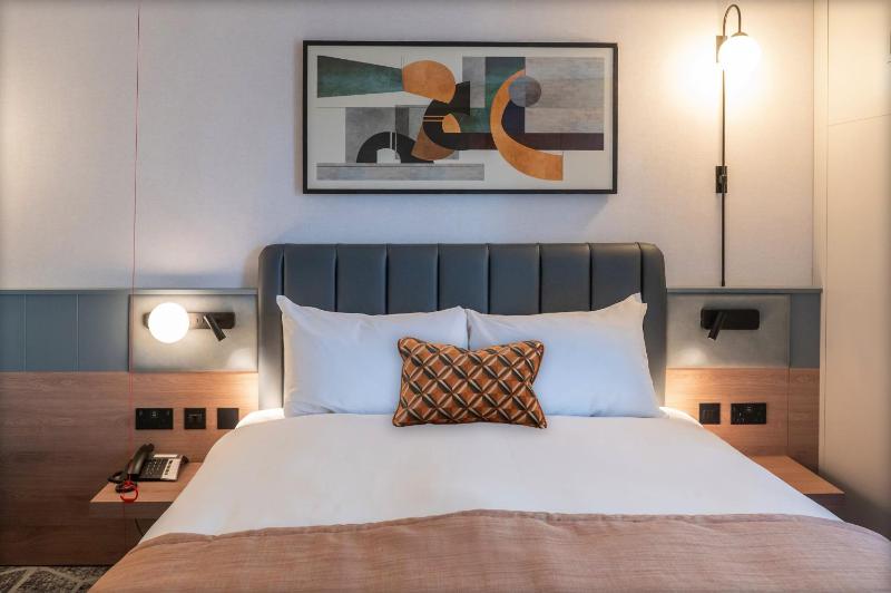 Standard Double Room - Disability Access image 2