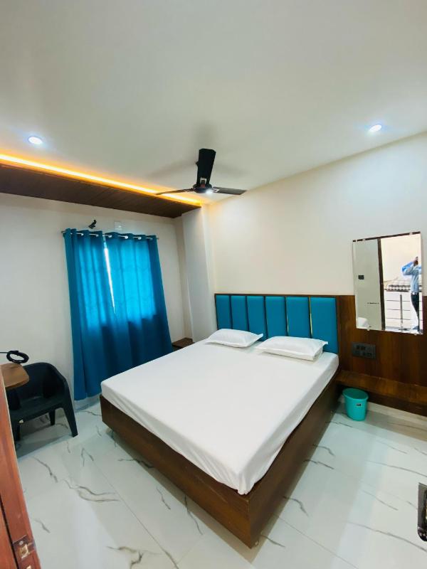 Gyanav Hotel and Restaurant - image 2