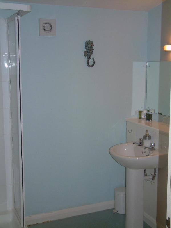 Double Room image 3