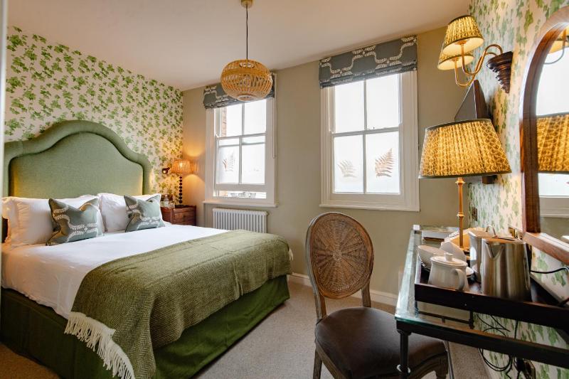Cosy Double Room image 2