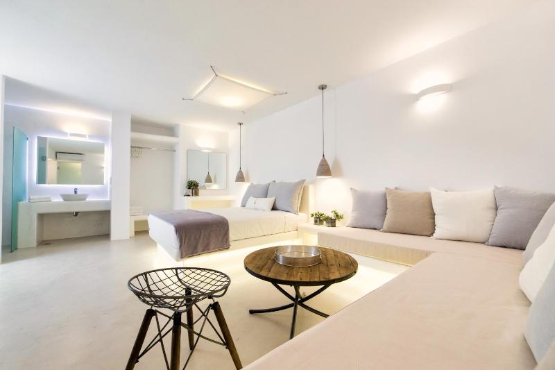 Anna Platanou Suites - image 14