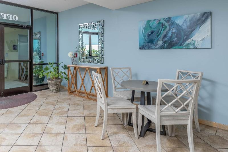 Suite – Gulf Front image 2