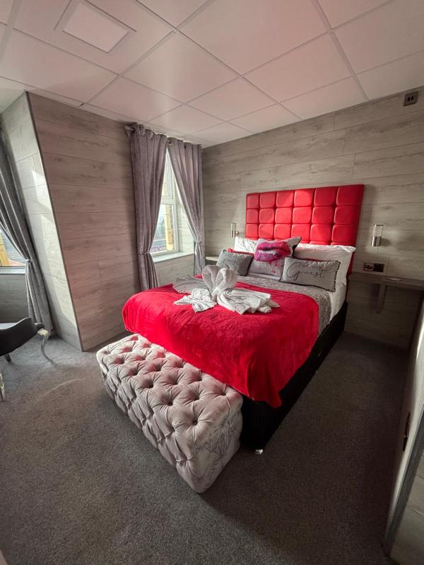 Kings Boutique Hotel - image 43