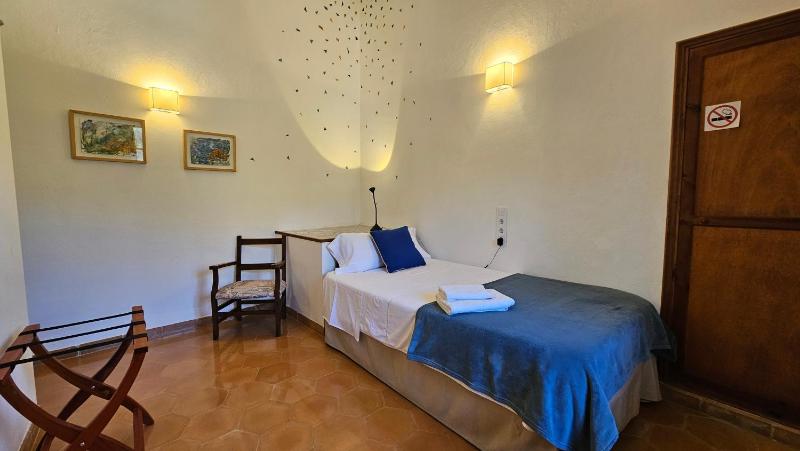 Single Room image 1
