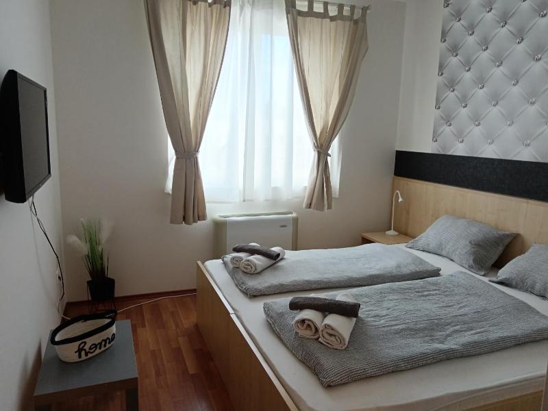 My Home Wellness Apartmanok - image 25