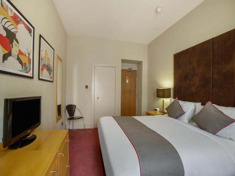 Deluxe Double Room image 4