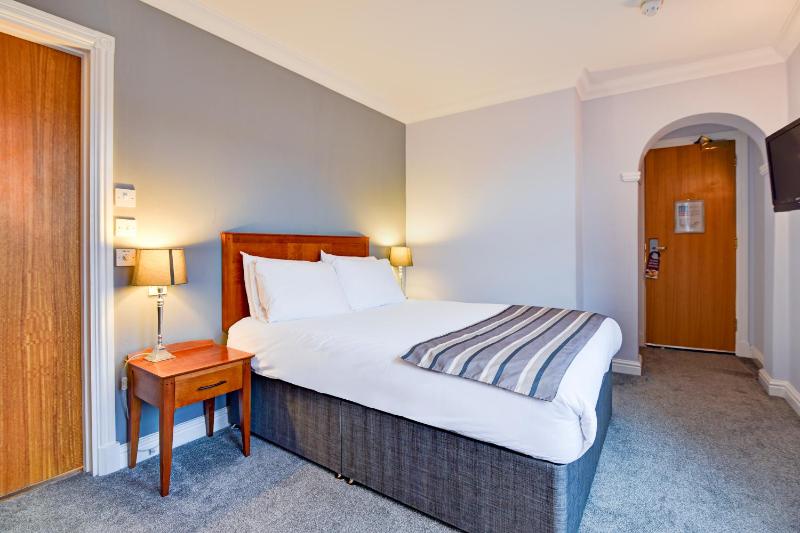Standard Double Room image 1