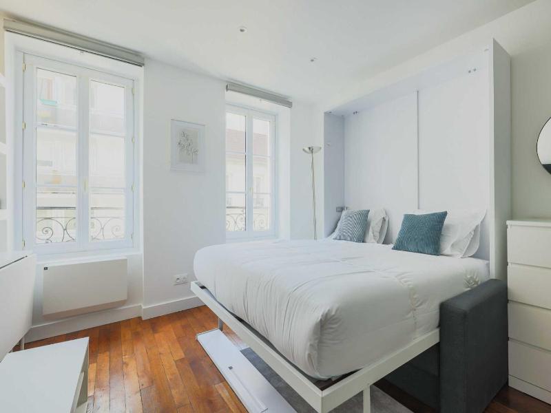 Charming apartment-1BR-3P-Ternes - image 1