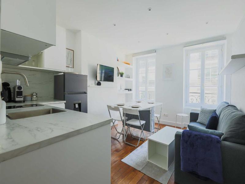Charming apartment-1BR-3P-Ternes - image 9