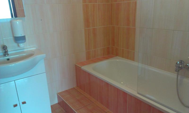Two-Bedroom Chalet image 4