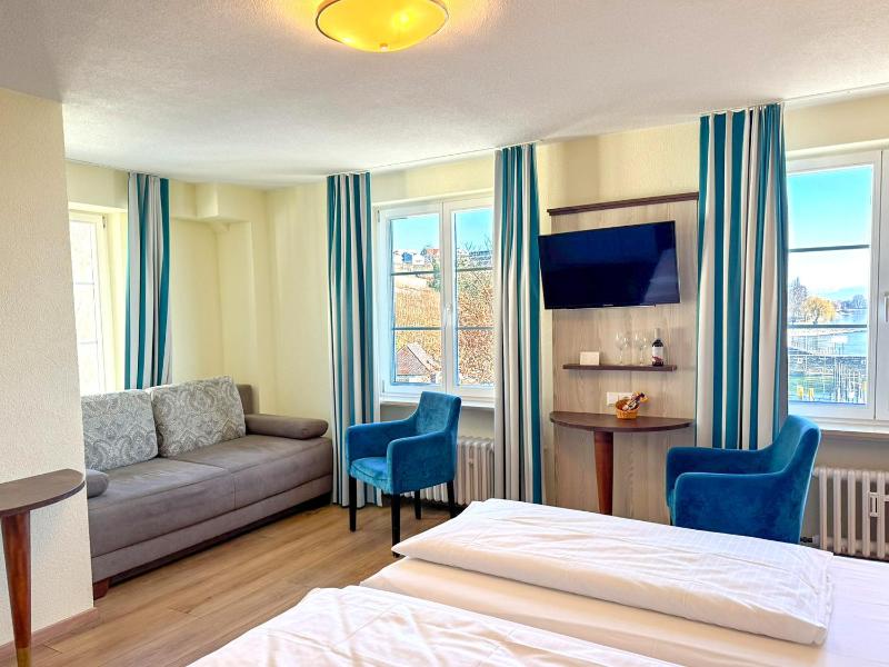 Family Room with Lake View image 3