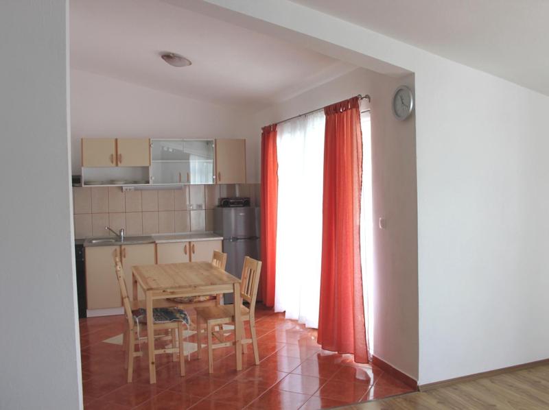Apartment with Sea View image 3
