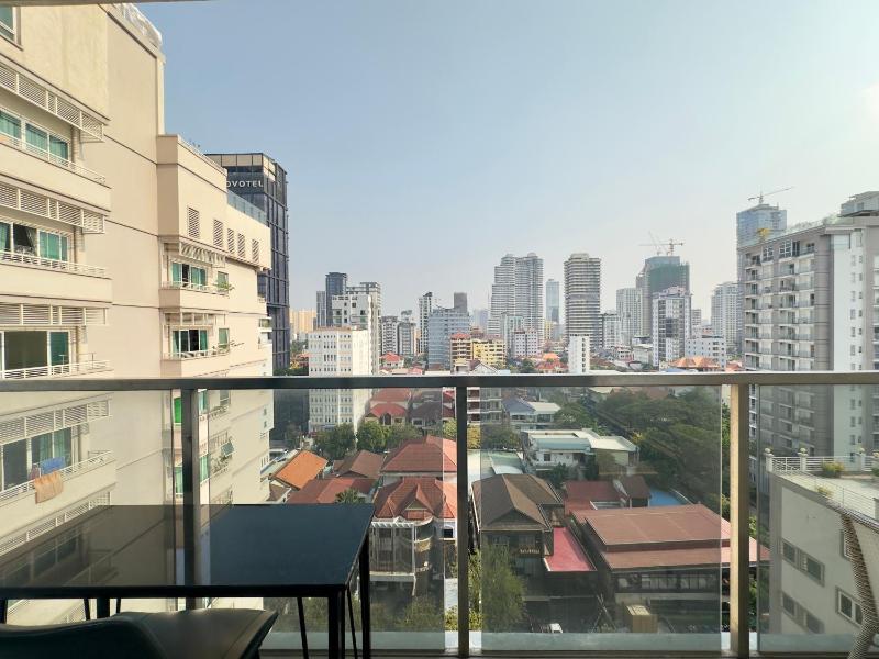 M resident - image 4