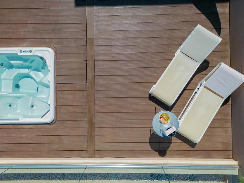 Royal Double or Twin Room with Sea View & Outdoor Spa Bath image 1