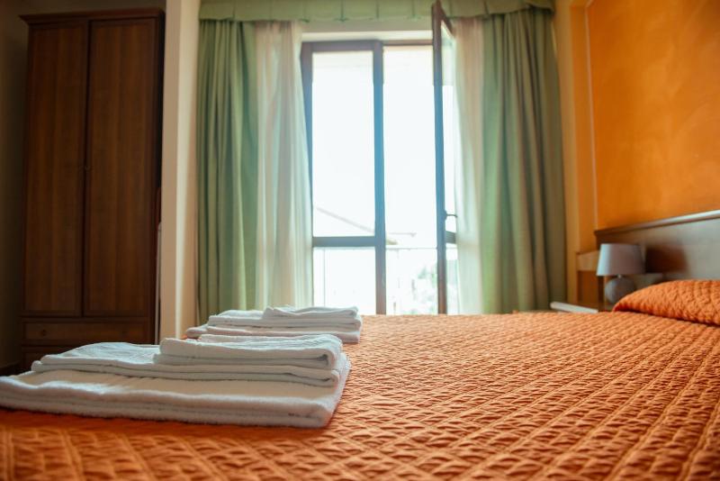 Double Room with Private Bathroom image 4
