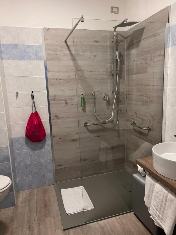 Romantic Triple Room image 3