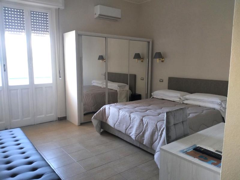 Double or Twin Room with Sea View image 4