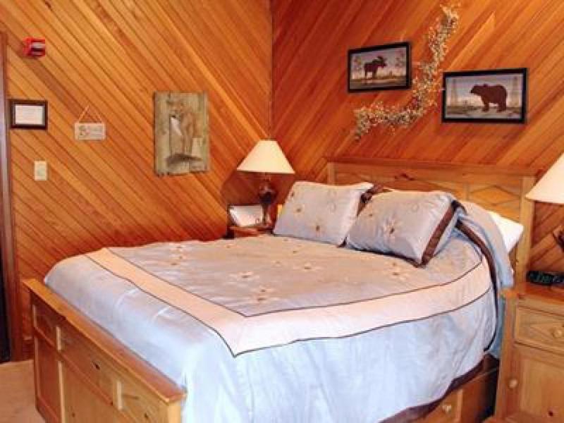 Standard Double Room image 2