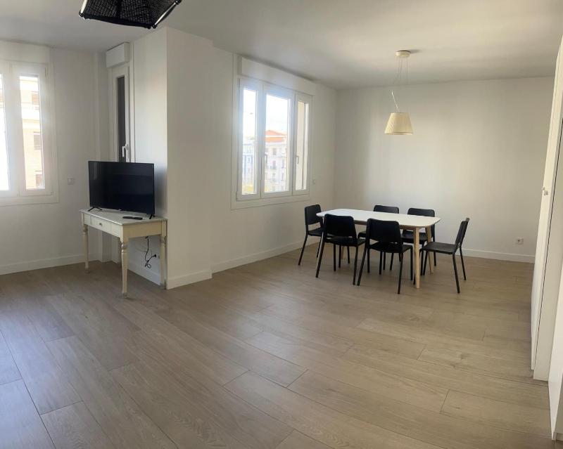 Apartment image 3
