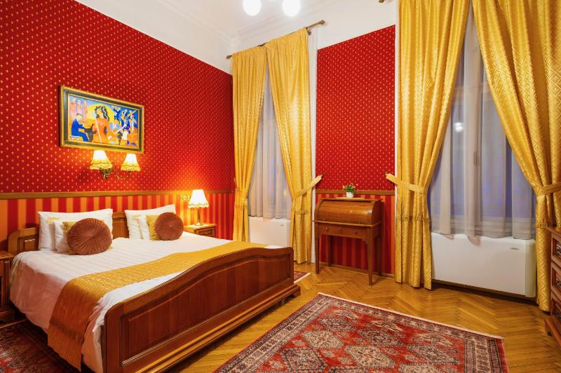 Superior Double or Twin Room image 1