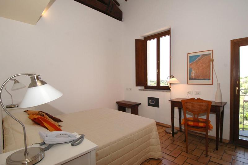 Superior Double Room image 1