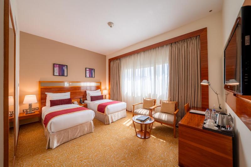 Standard Room Twin Beds image 2