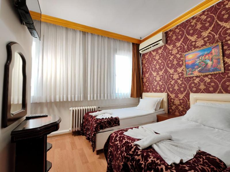Economy Double or Twin Room image 1