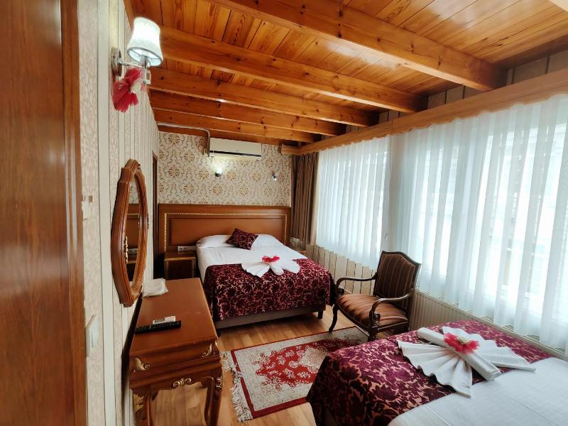 Triple Room image 1
