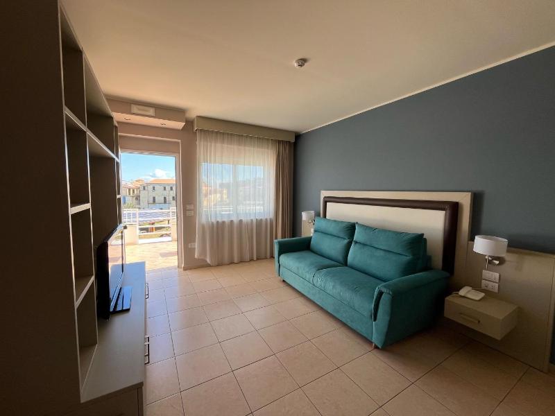 Mediterranean Boutique Hotel - image 34