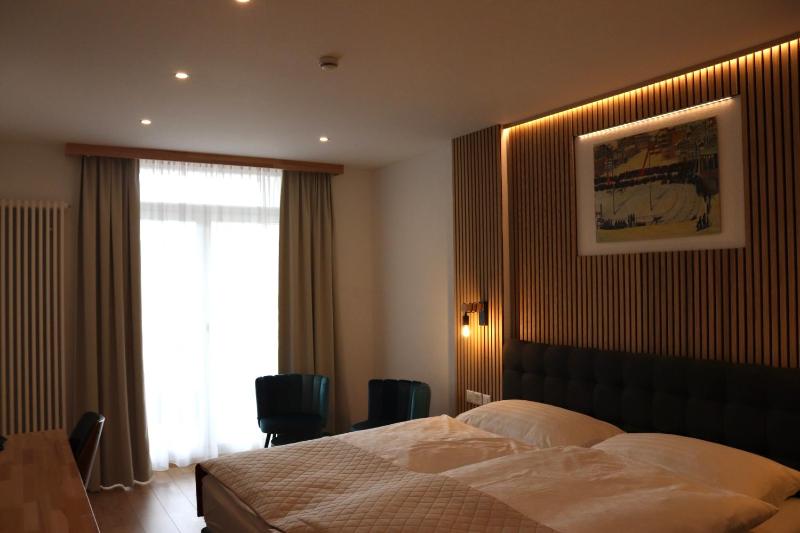 Deluxe Double Room image 2