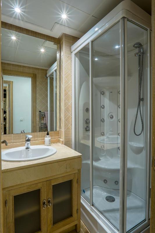 Beach side apartment La Duquesa - image 7