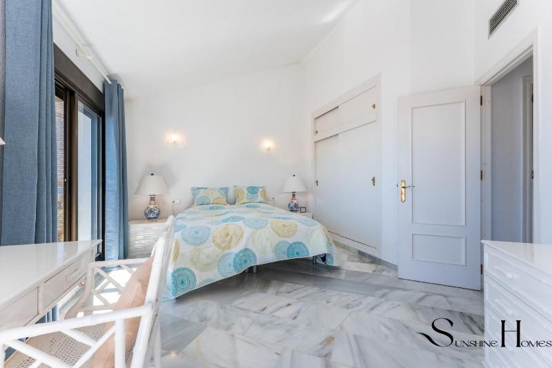 Seaview I 3BED I Sauna I Pool I Parking 60 - image 6