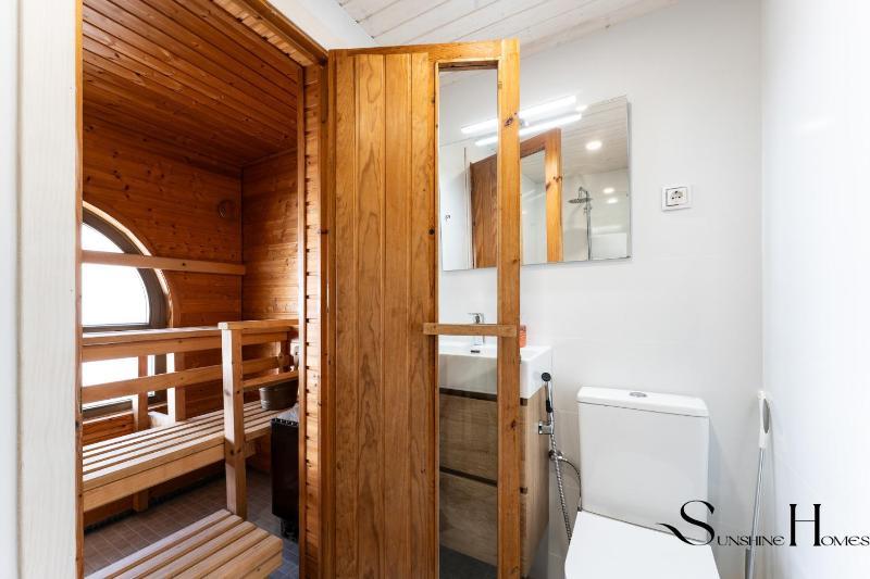 Seaview I 3BED I Sauna I Pool I Parking 60 - image 24