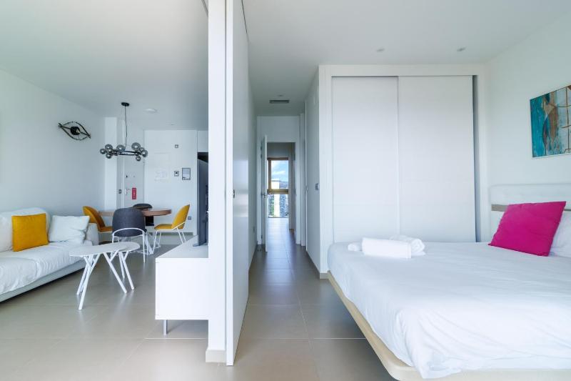Intempo by Holuxe - 216 - 21st floor - image 30