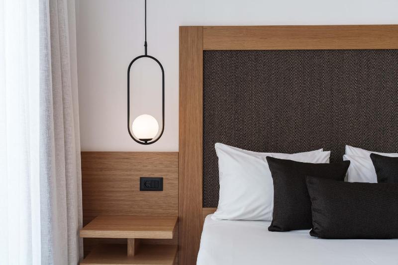 Standard Room image 3