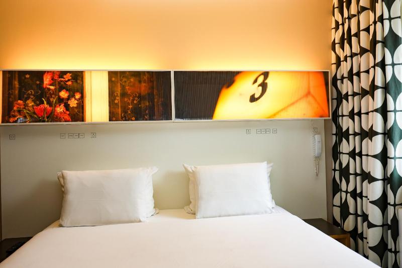 Budget Double Room image 3