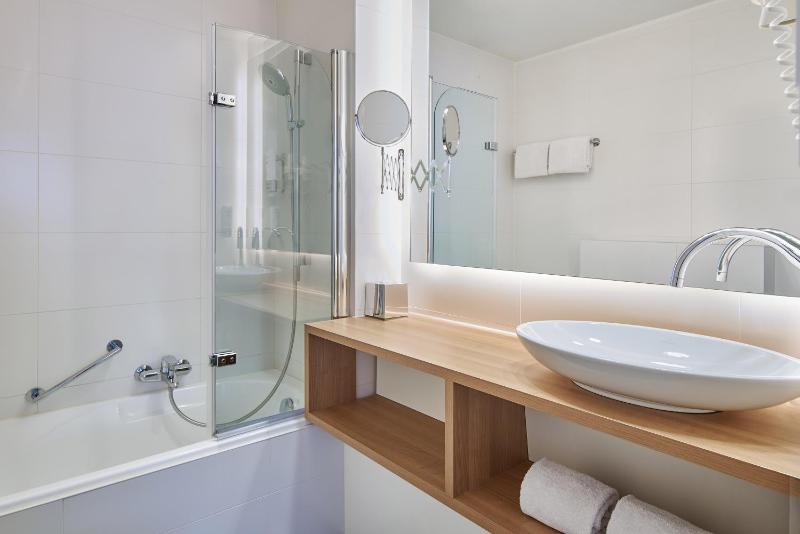 Superior Double Room image 2