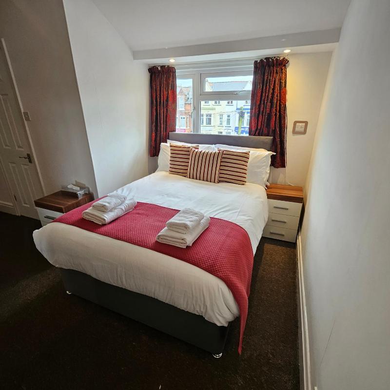 Double Room image 1