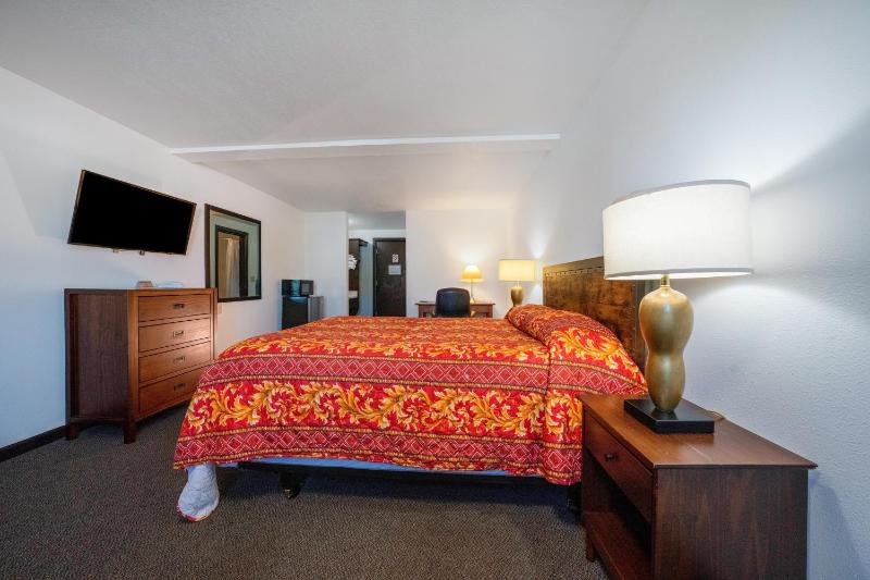 Unicorn Inn by OYO Portland - image 29