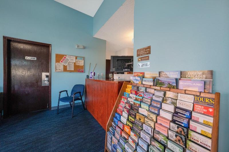Unicorn Inn by OYO Portland - image 7