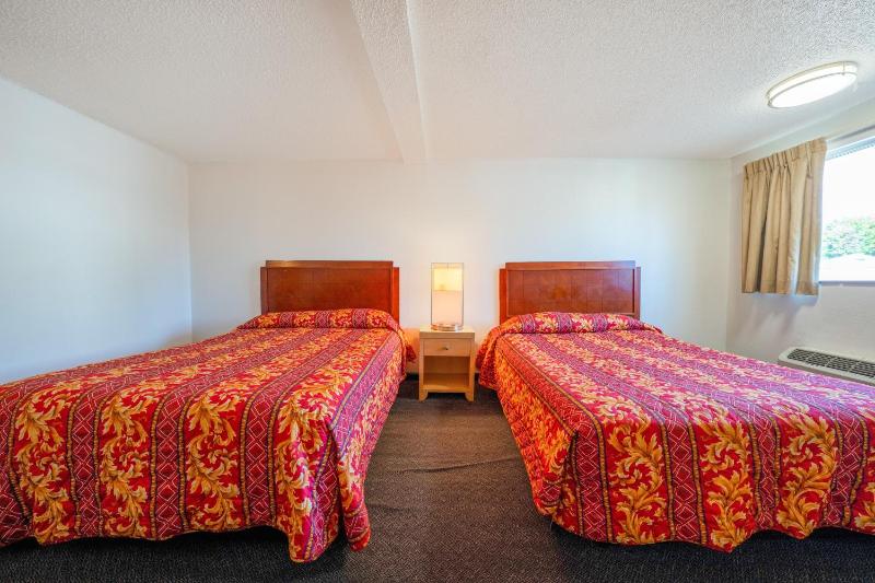 Unicorn Inn by OYO Portland - image 12