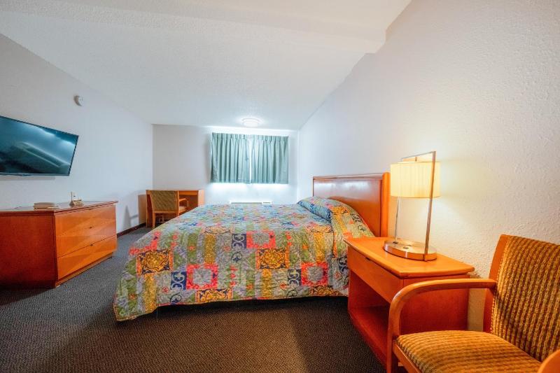 Unicorn Inn by OYO Portland - image 49