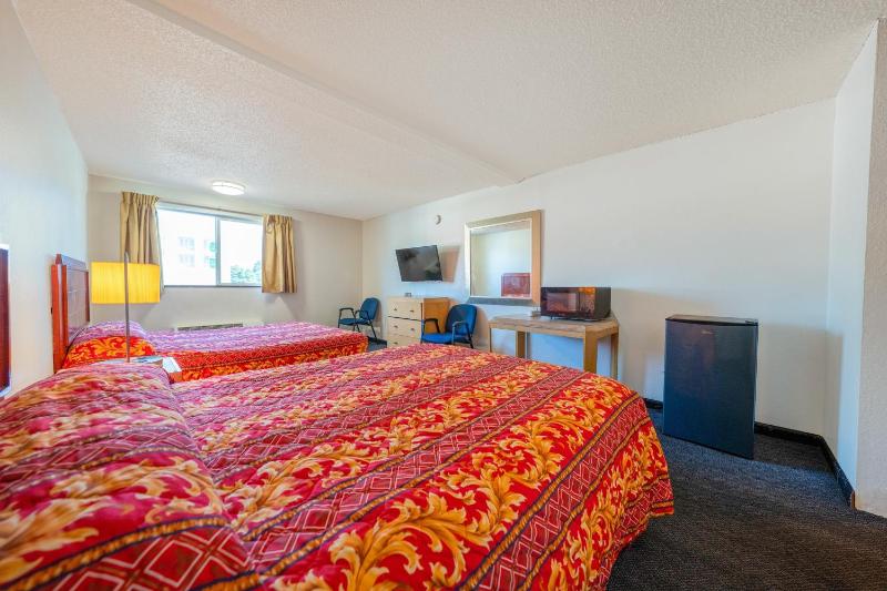 Unicorn Inn by OYO Portland - image 44