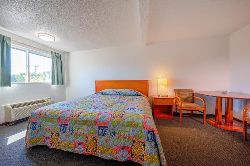Unicorn Inn by OYO Portland - image 9
